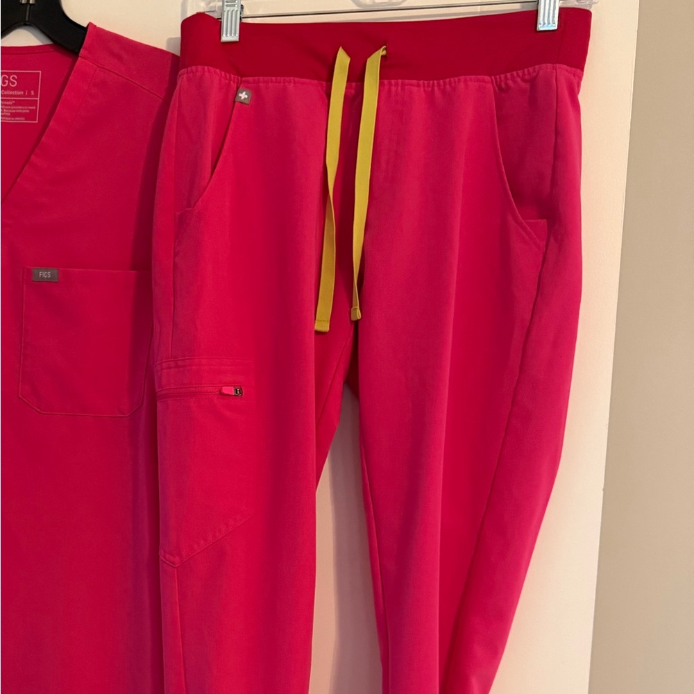 Figs Hot Pink Scrub Joggers XS